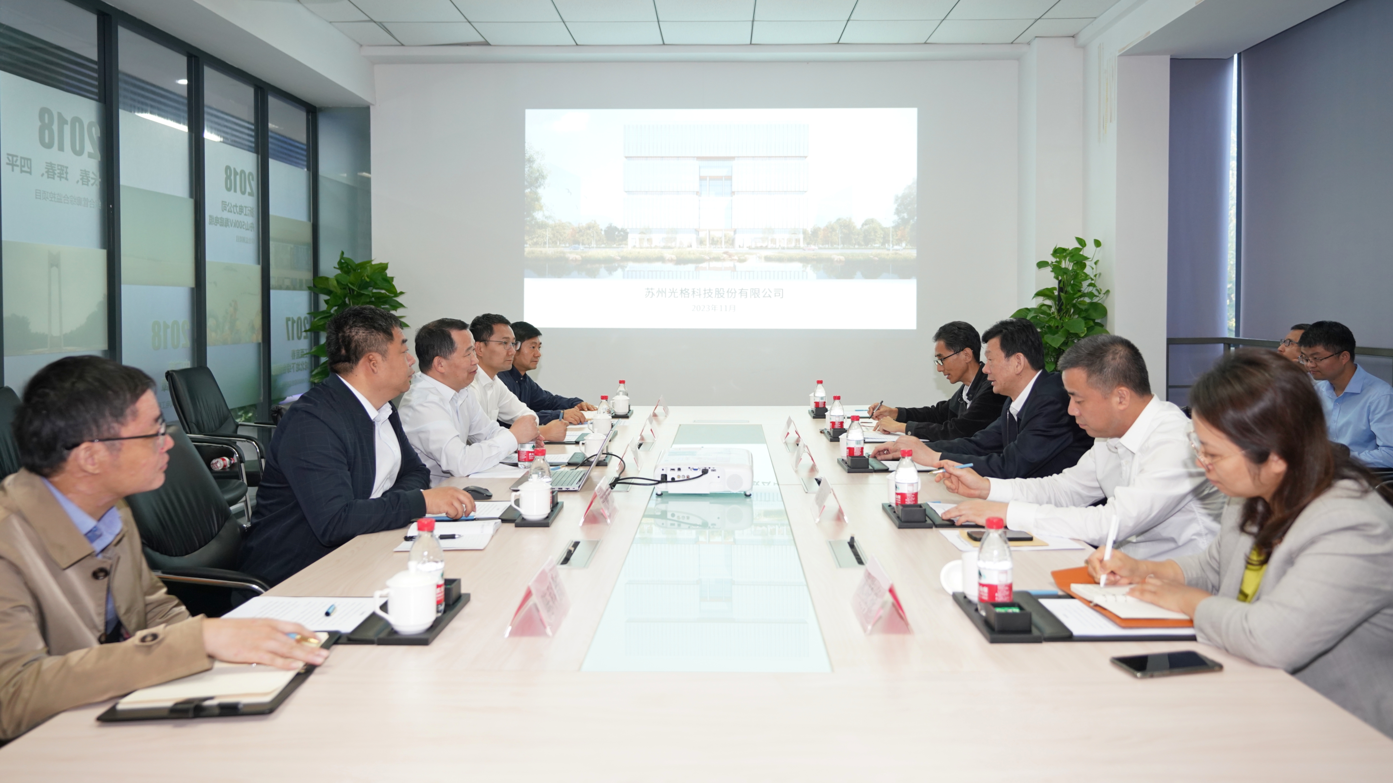 蘇州市委常委、園區黨工委書(shū)記沈覓一行走訪(fǎng)調研光格科技